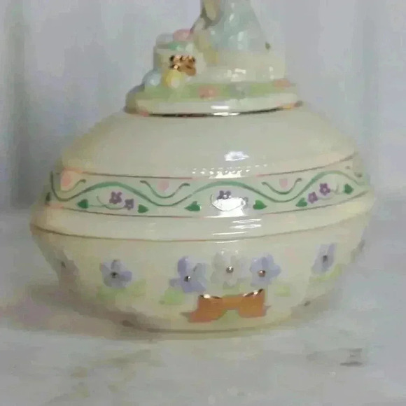 Lenox EASTER Egg 2002 Limited Edition THE SPRING BUNNY EASTER EGG - Picture 3 of 8